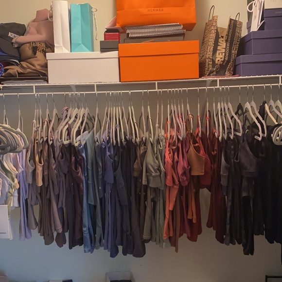 AVAILABLE! UNICORN LULU!! Massive Lululemon Clear Out (AVAILABLE!! - sz 2-4) - Picture 1 of 3